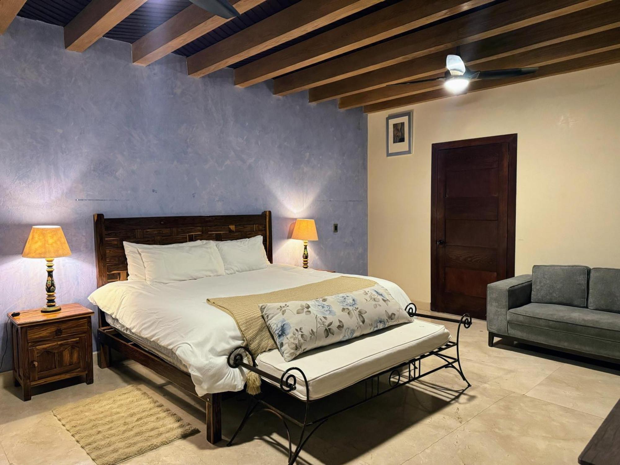 Macarena Guest House ซานมิเกล เด อาเญนเด ภายนอก รูปภาพ